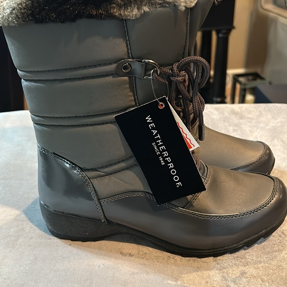 Women Weatherproof boots size 10 wide - Picture 2 of 7